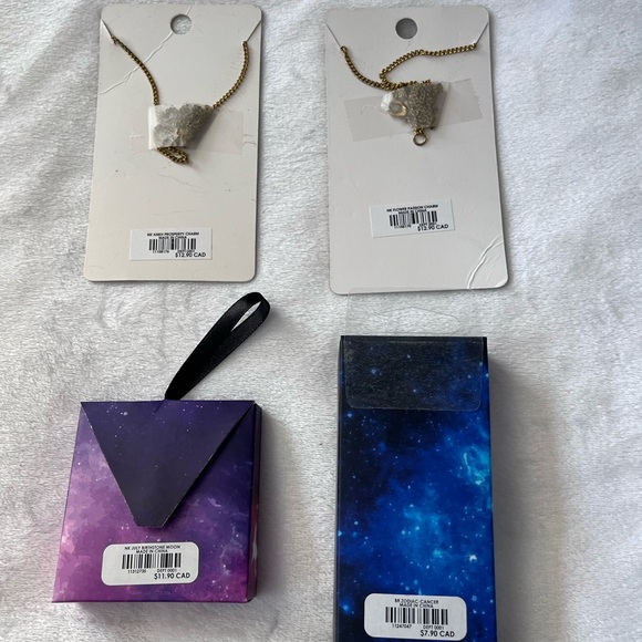 Hot Topic Jewelry July 4 pc Bundle - Picture 4 of 5